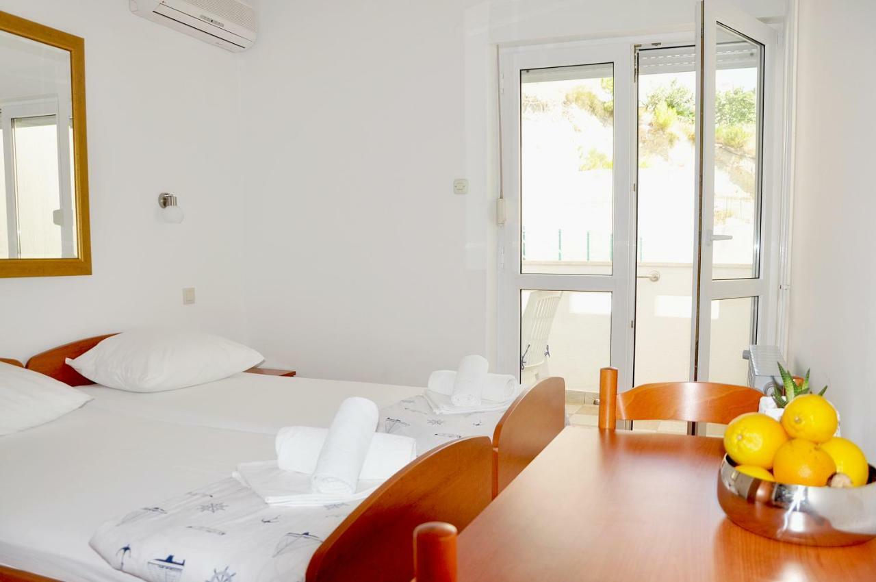 Sunrise Apartments And Studio Apartments Lokva Rogoznica Luaran gambar