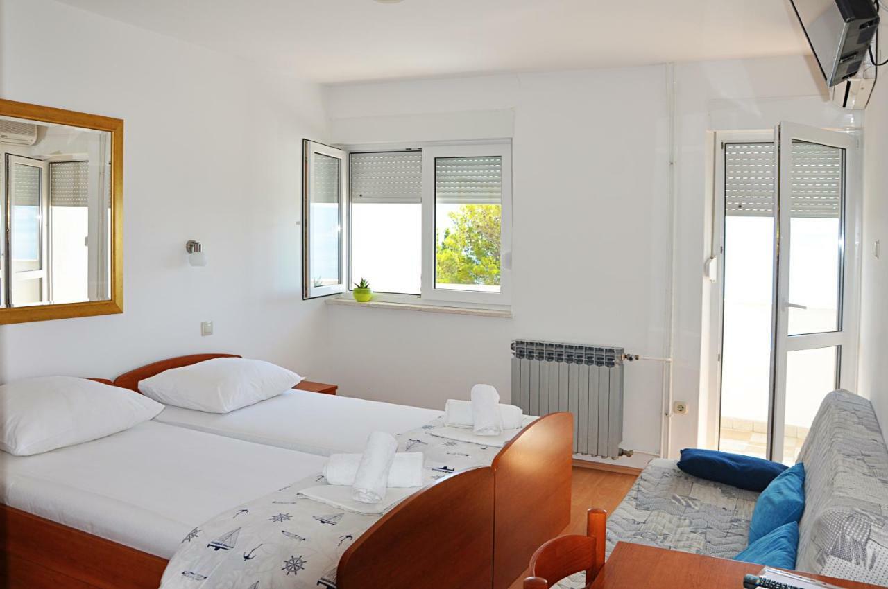 Sunrise Apartments And Studio Apartments Lokva Rogoznica Luaran gambar